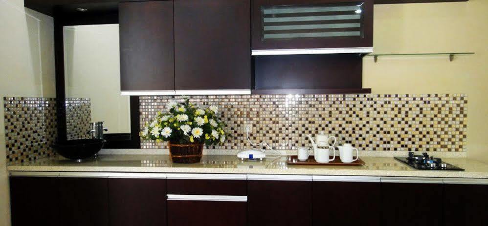 Gondia Guesthouse Джакарта Екстериор снимка
