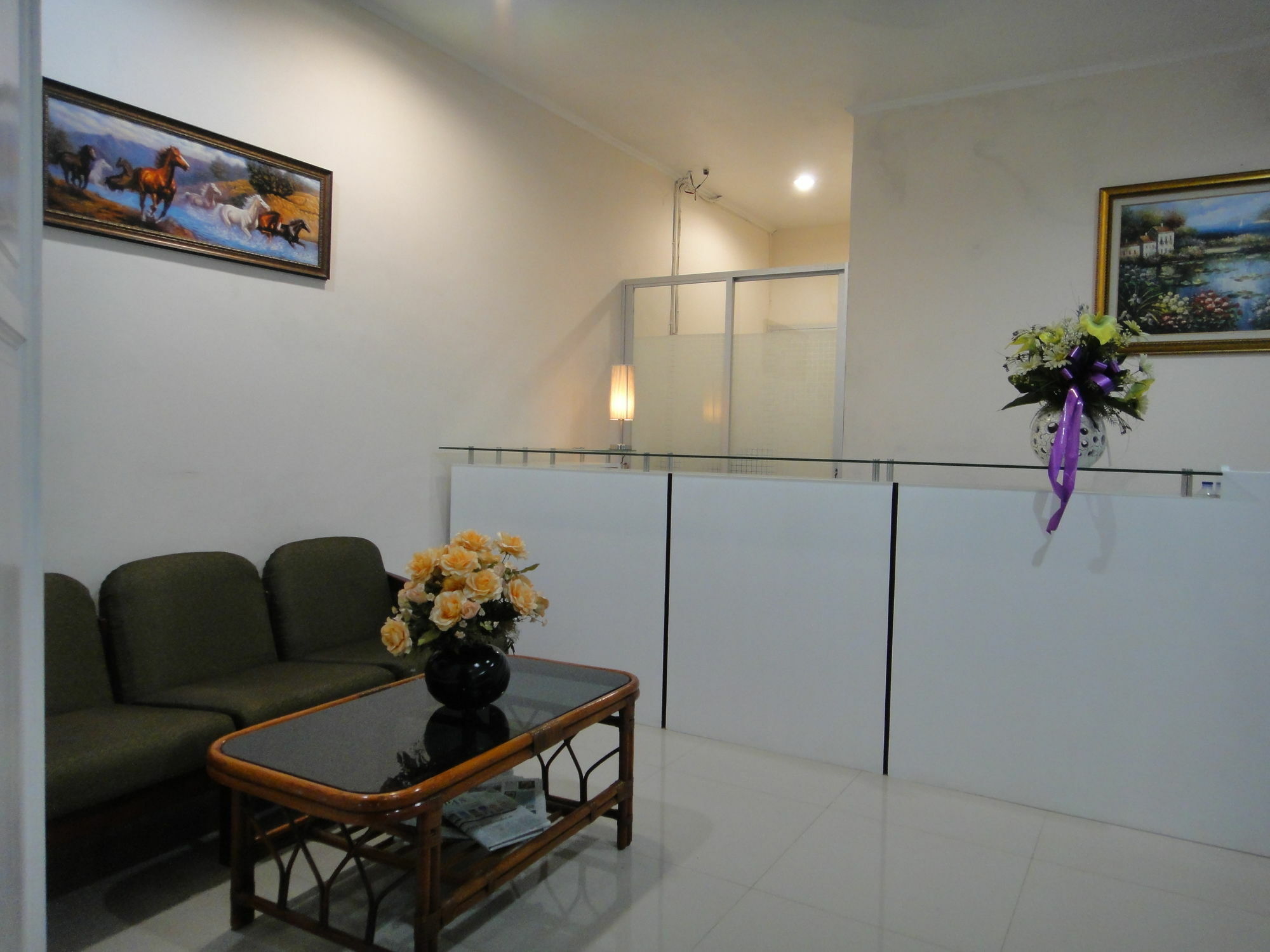 Gondia Guesthouse Джакарта Екстериор снимка